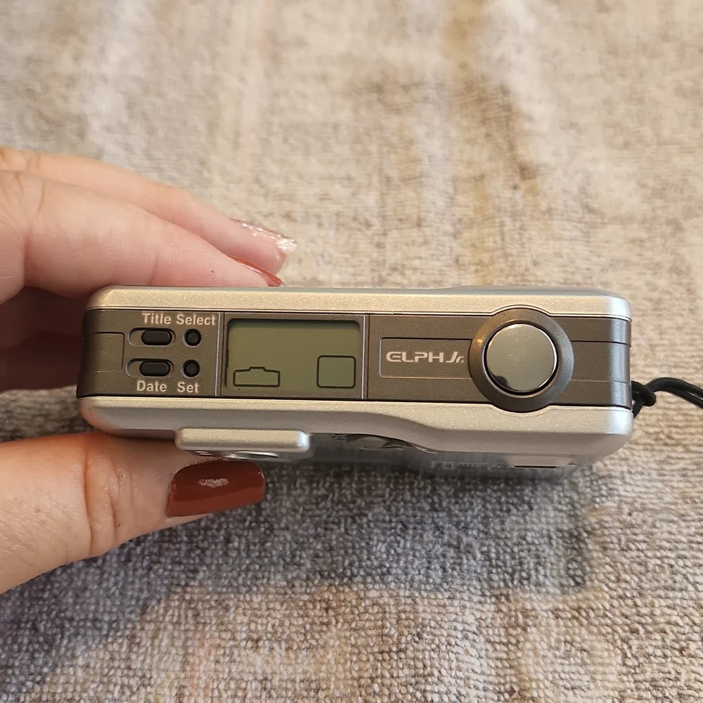 Canon Elph Jr Camera